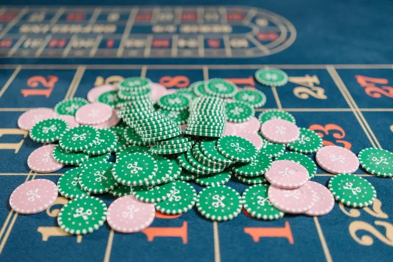Why 2.7x Feels Like a Better Deal Than 2.5x (Even When the Math Says Otherwise)
